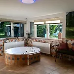 Bed & Breakfast Naturforsthaus Eddas Fuer Hunde - Und Naturverbundene Menschen