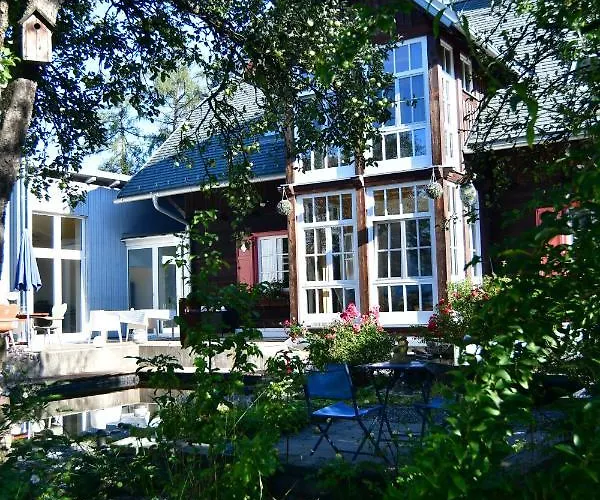 Naturforsthaus Eddas Fuer Hunde - Und Naturverbundene Menschen Preitenegg